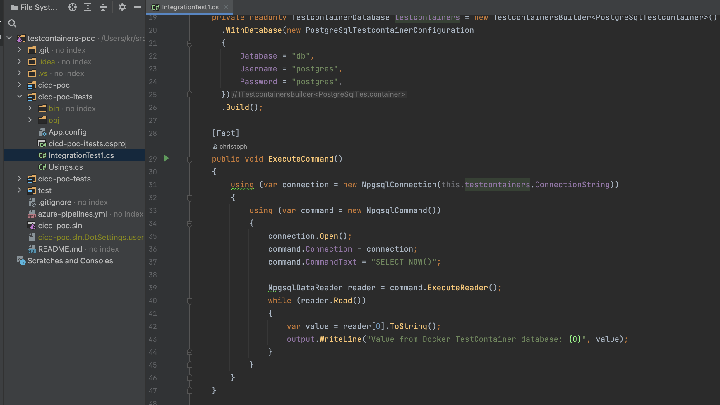 testcontainers testcase